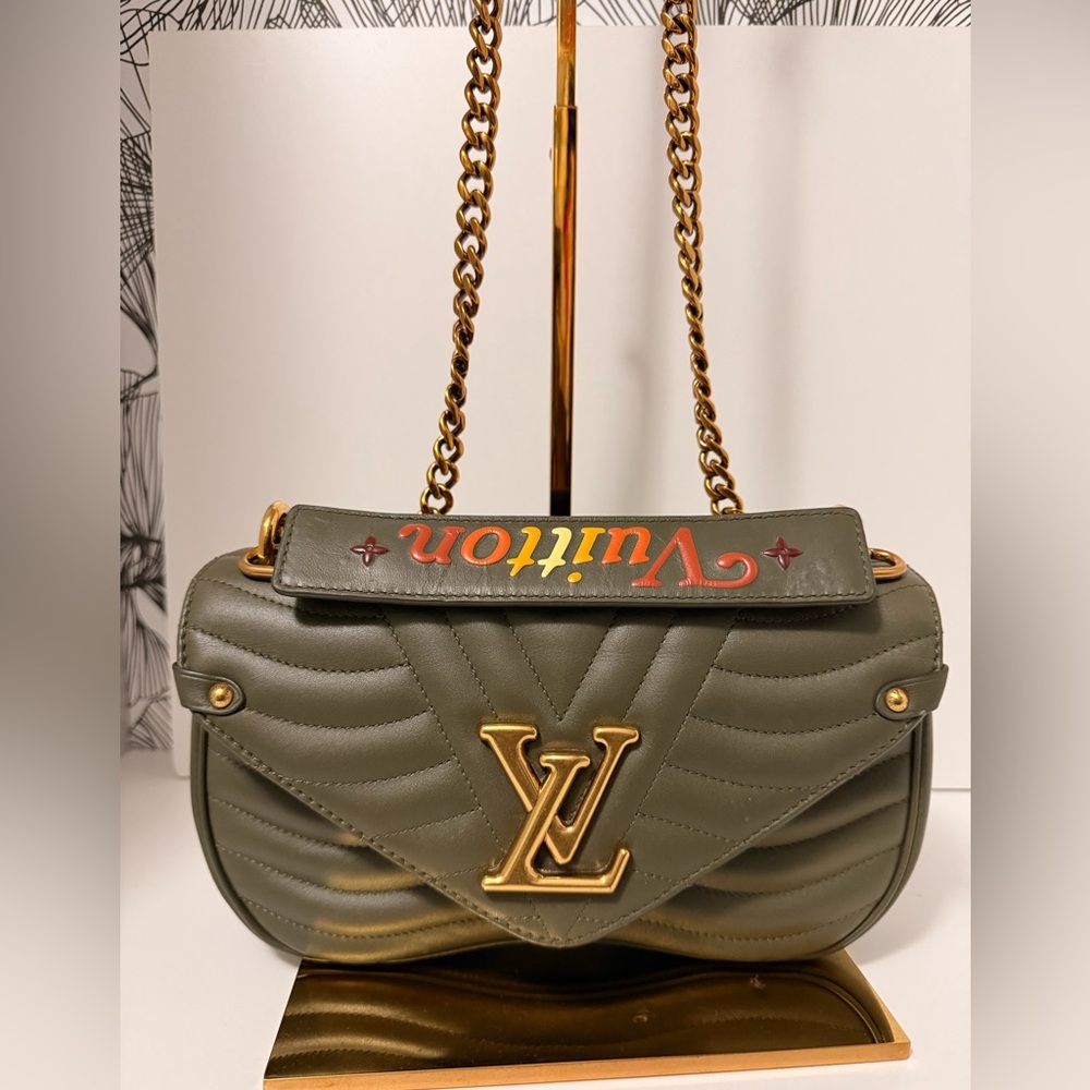 Authentic Louis Vuitton New Wave Chain Bag PM – Green | Gold Hardware